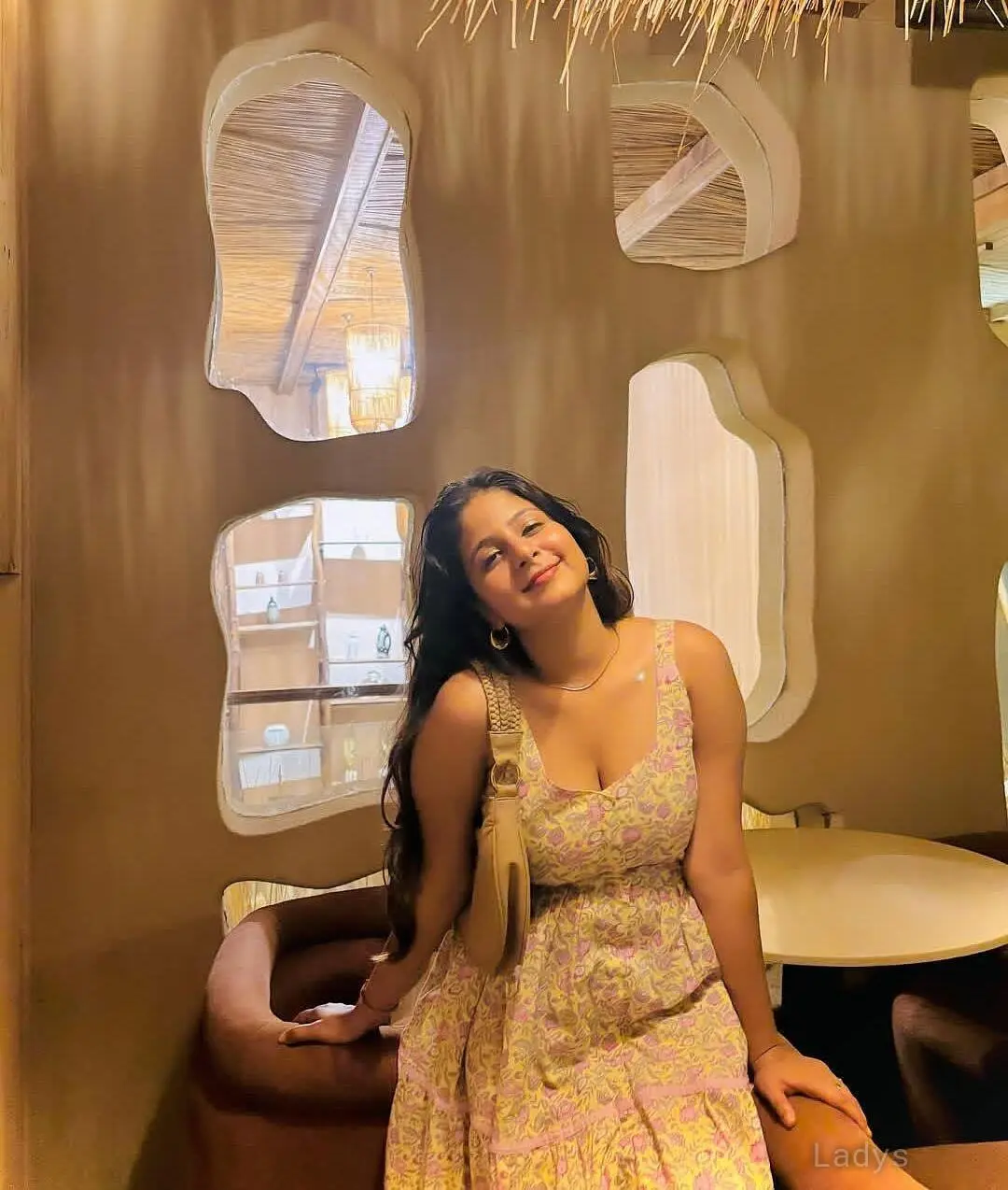 Aalya (22) – Call Girl & Independent Escort Service in Lucknow - Gallery Photo 2