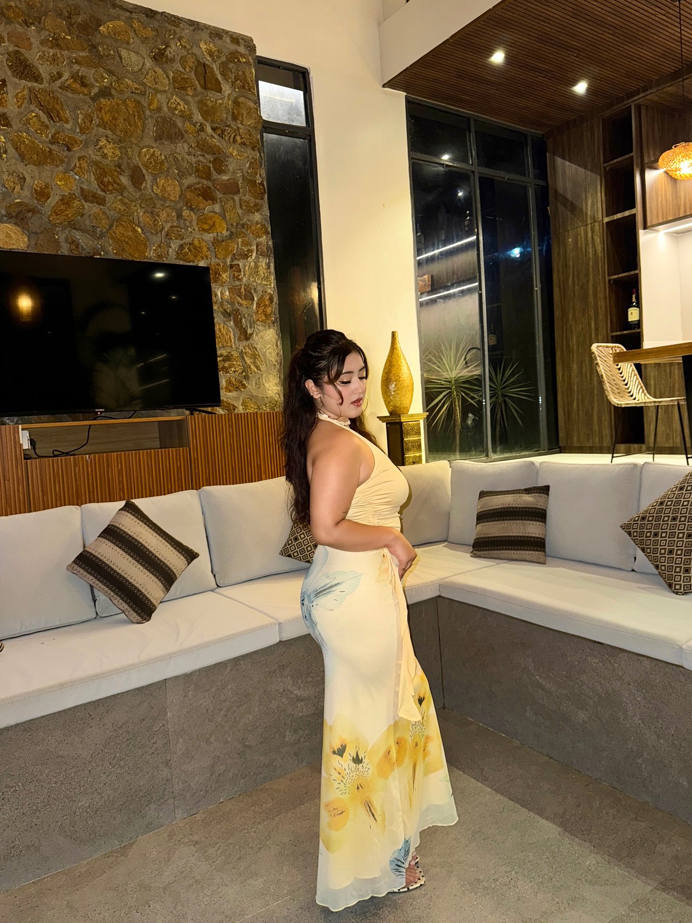 Kriti (22) – Call Girl & Independent Escort Service in Lucknow - Gallery Photo 3