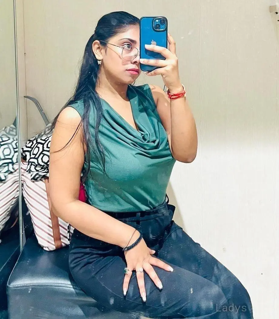 Janvi (18) – Call Girl & Independent Escort Service in Ludhiana - Gallery Photo 4