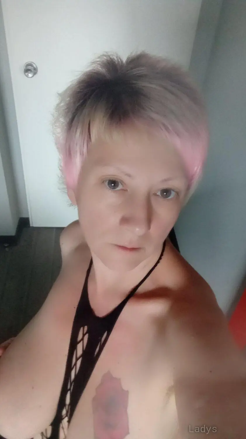 Osaka (30) – Call Girl & Independent Escort Service in Luton - Gallery Photo 4