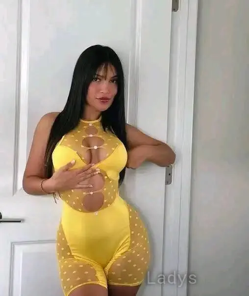 Manon (23) – Call Girl & Independent Escort Service in Lyon - Gallery Photo 4
