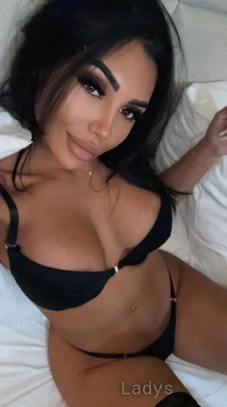 Aishaxx (24) – Call Girl & Independent Escort Service in Lyon - Gallery Photo 4
