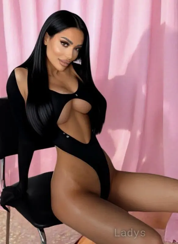 Ambra (28) – Call Girl & Independent Escort Service in Lyon - Gallery Photo 5