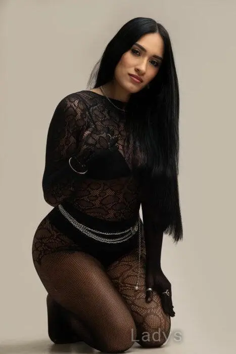 Cristina (26) – Call Girl & Independent Escort Service in Málaga - Gallery Photo 3