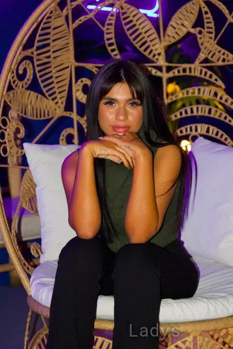 Sima (21) – Call Girl & Independent Escort Service in Ottobrunn bei München - Gallery Photo 4