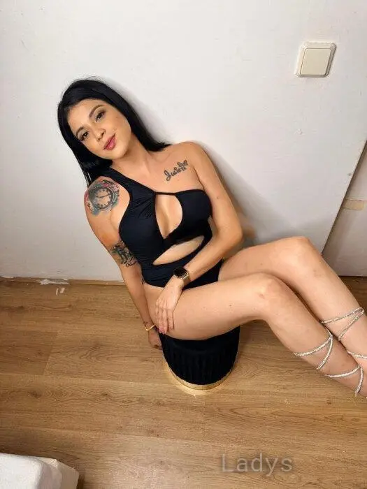 Eliza (30) – Call Girl & Independent Escort Service in Ottobrunn bei München - Gallery Photo 2