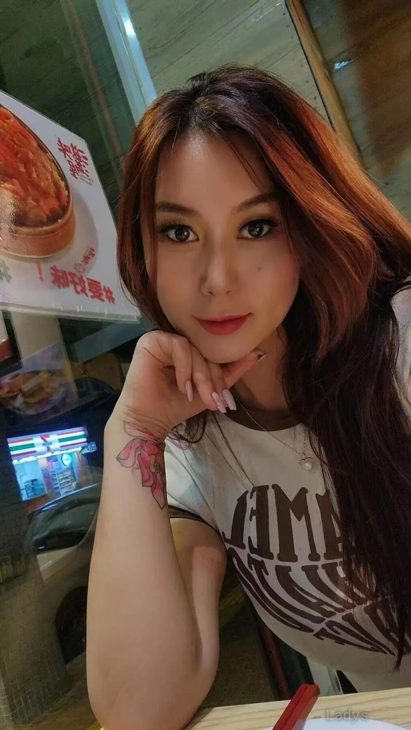 Big Boobs (23) – Call Girl & Independent Escort Service in Macau - Gallery Photo 3