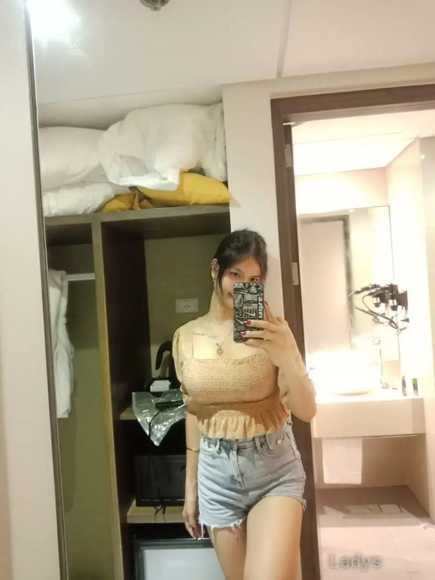 Lee (25) – Call Girl & Independent Escort Service in Macau - Gallery Photo 6