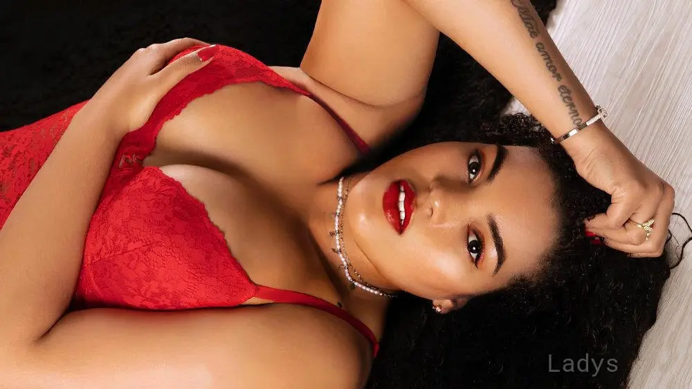 Raissa (28) – Call Girl & Independent Escort Service in São João da Madeira - Gallery Photo 5