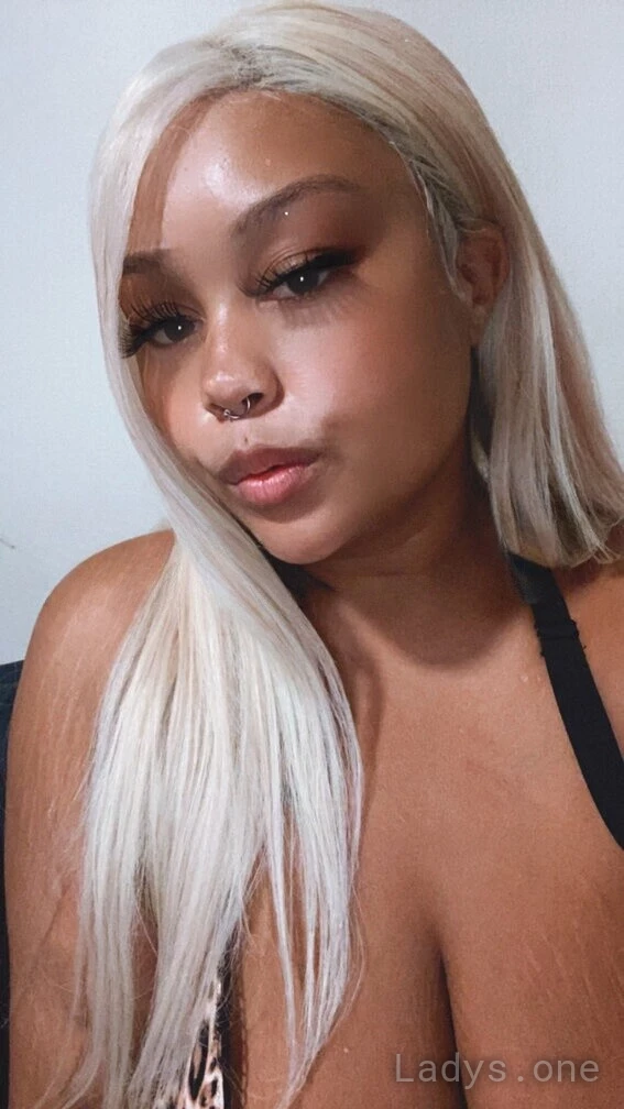 Tier Bently (26) – Call Girl & Independent Escort Service in Madison - Gallery Photo 3