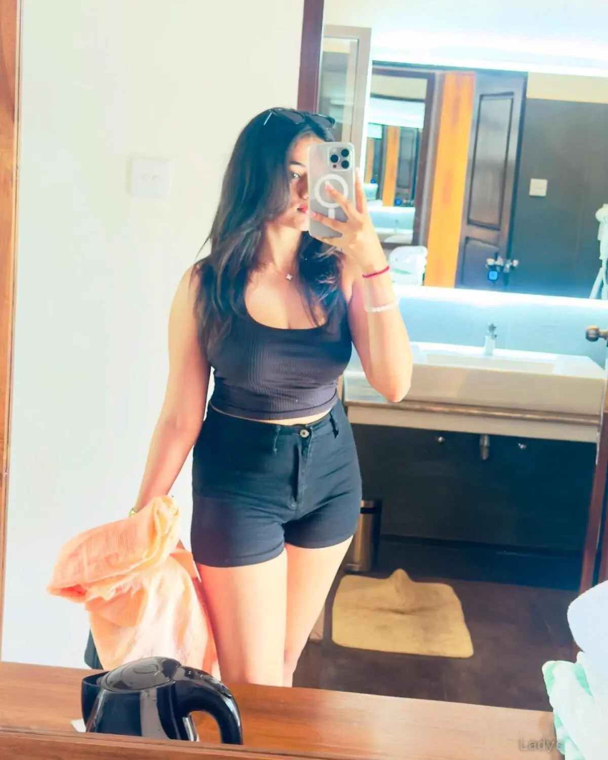 Riya – Verified Escort in Madurai
