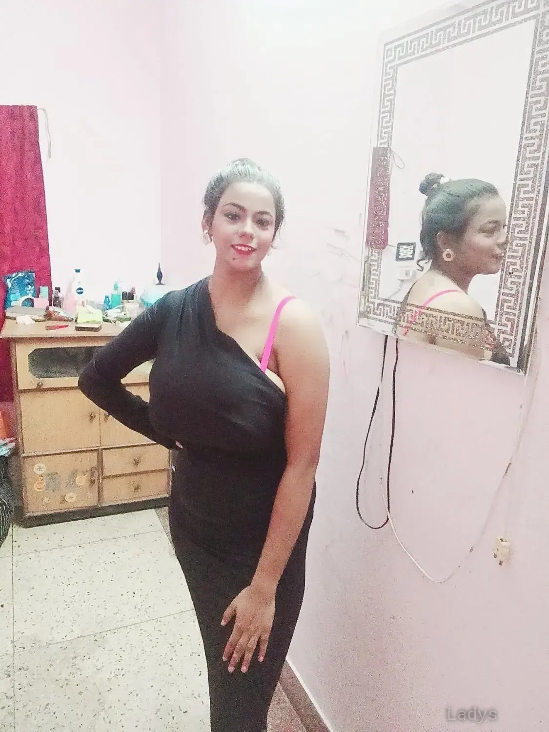 Simi (22) – Call Girl & Independent Escort Service in Madurai - Gallery Photo 7