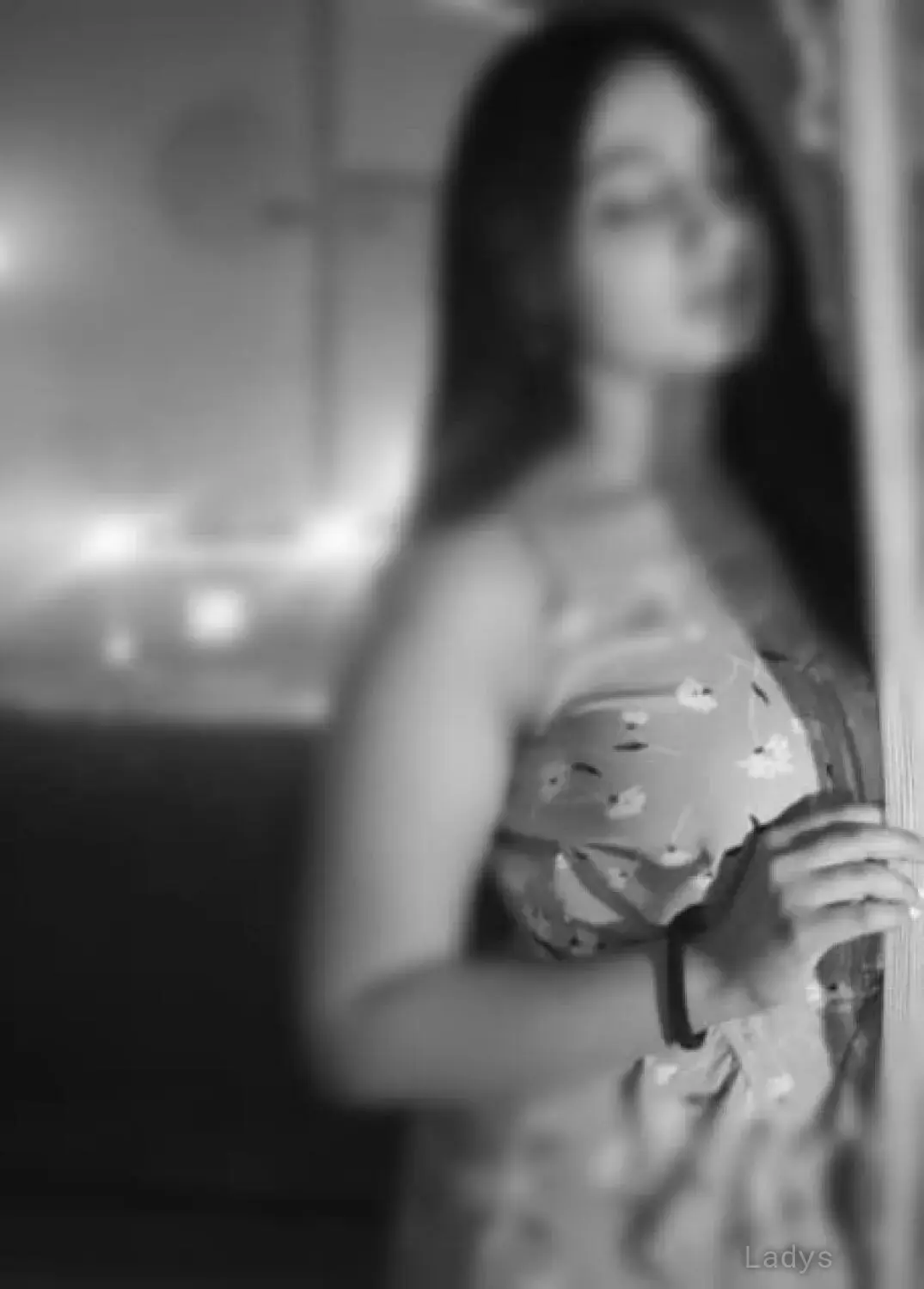 Sakshi (24) – Call Girl & Independent Escort Service in Madurai - Gallery Photo 3