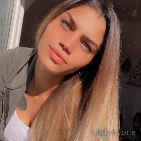 Eva (21) – Call Girl & Independent Escort Service in Mainz - Gallery Photo 3
