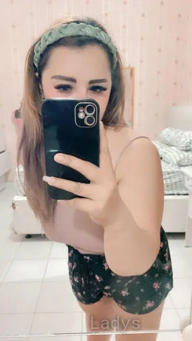 Jessy (28) – Call Girl & Independent Escort Service in Makassar - Gallery Photo 5
