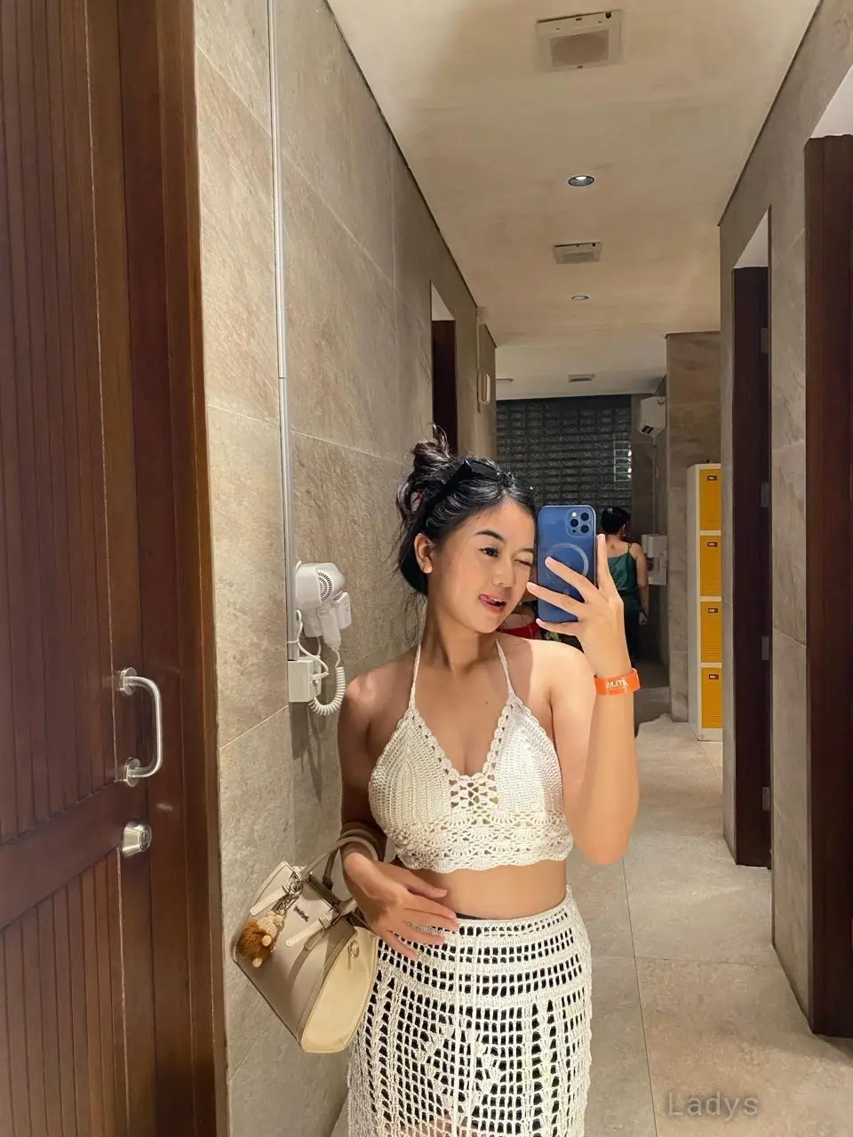 Alexa (19) – Call Girl & Independent Escort Service in Makassar - Gallery Photo 3