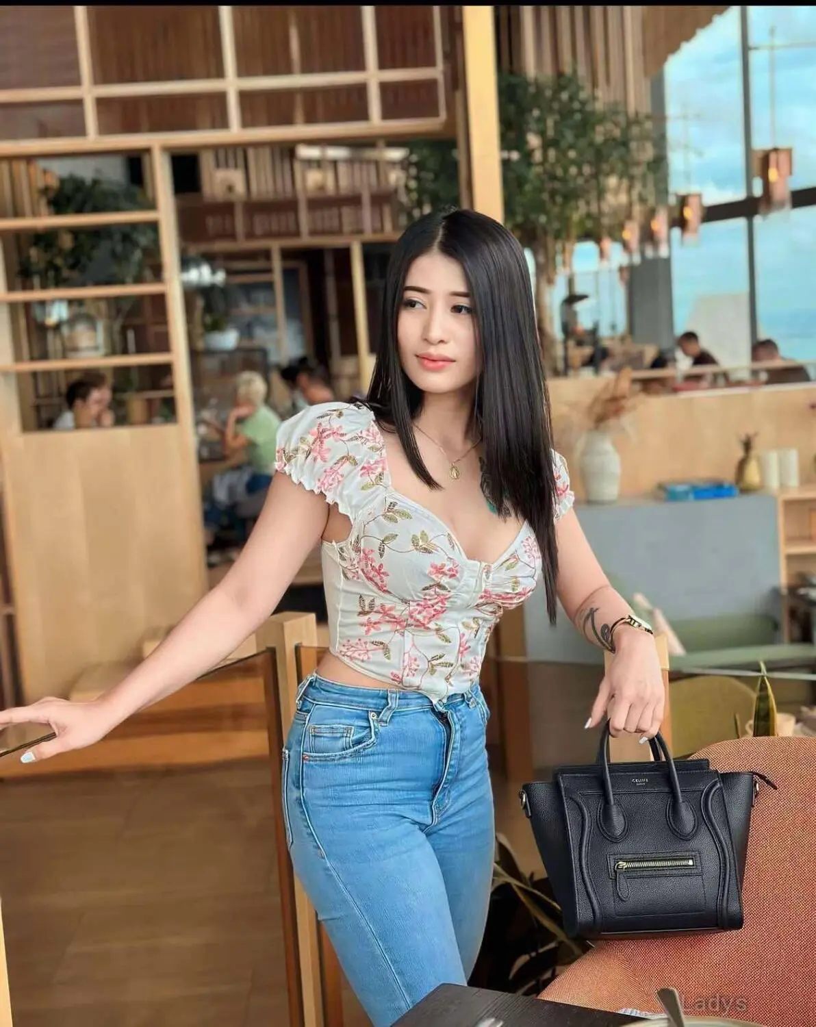 Abby (23) – Call Girl & Independent Escort Service in Manila - Gallery Photo 4