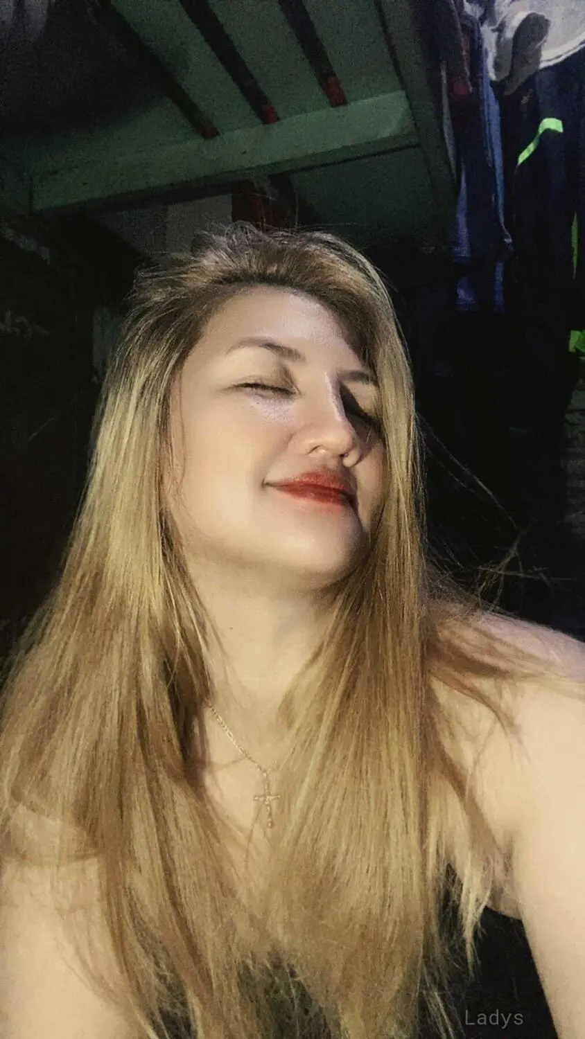 Celine (29) – Call Girl & Independent Escort Service in Manila - Gallery Photo 3