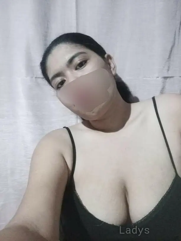 Sara (30) – Call Girl & Independent Escort Service in Manila - Gallery Photo 3