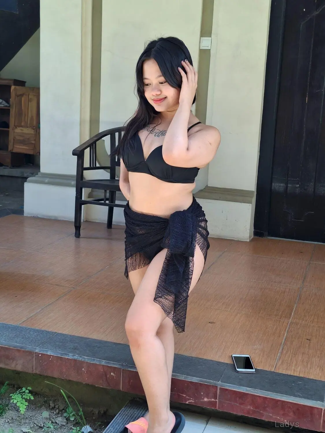 Vio (22) – Call Girl & Independent Escort Service in Malang - Gallery Photo 7
