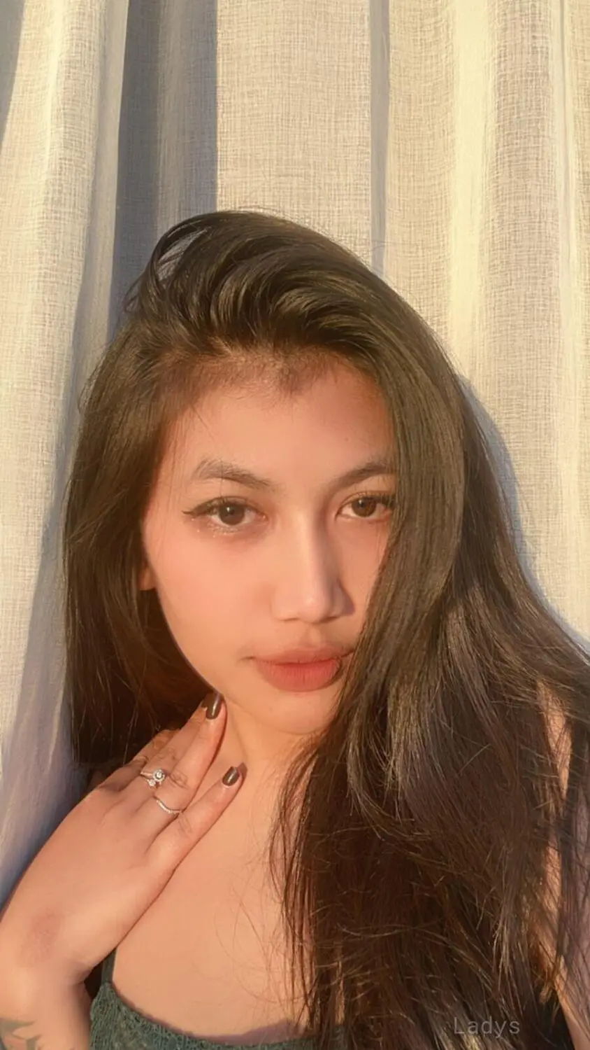 Ollivia (22) – Call Girl & Independent Escort Service in Malang - Gallery Photo 4