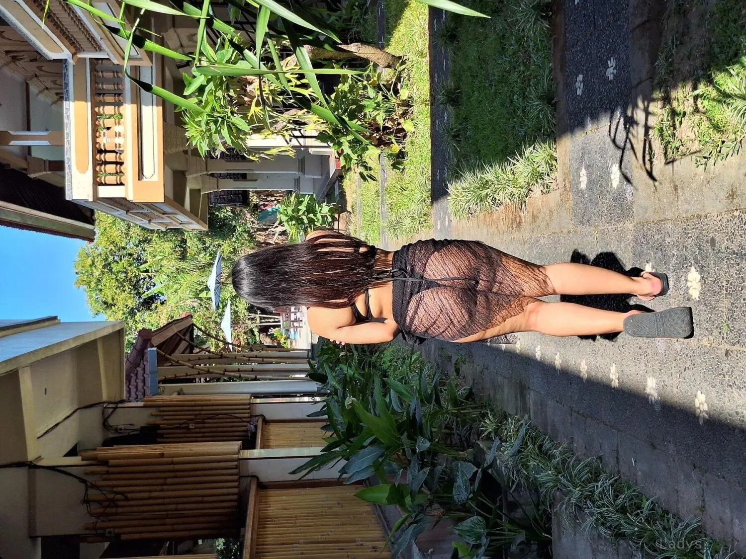 Vio (22) – Call Girl & Independent Escort Service in Malang - Gallery Photo 6