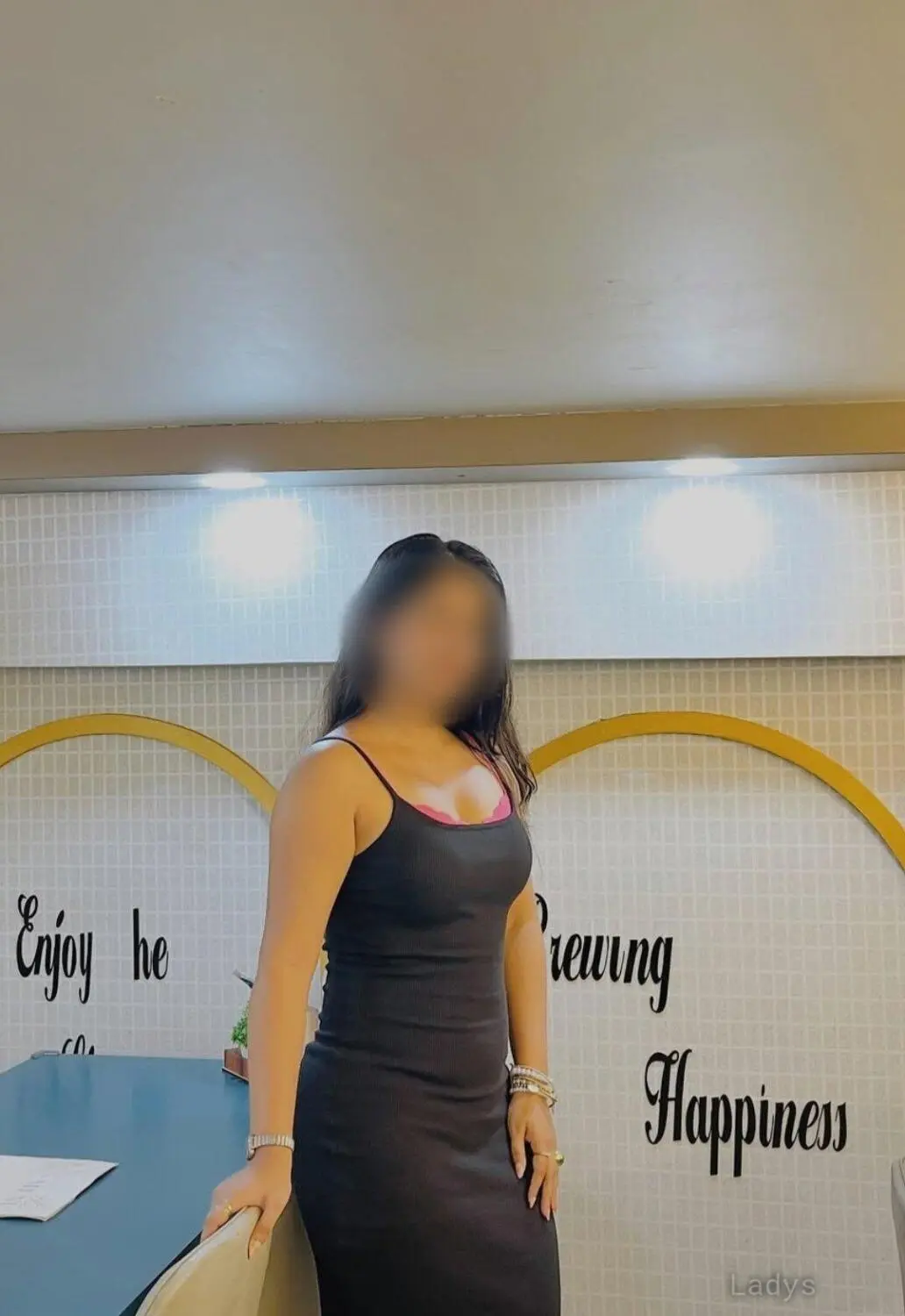 Neha (22) – Call Girl & Independent Escort Service in Malappuram - Gallery Photo 4