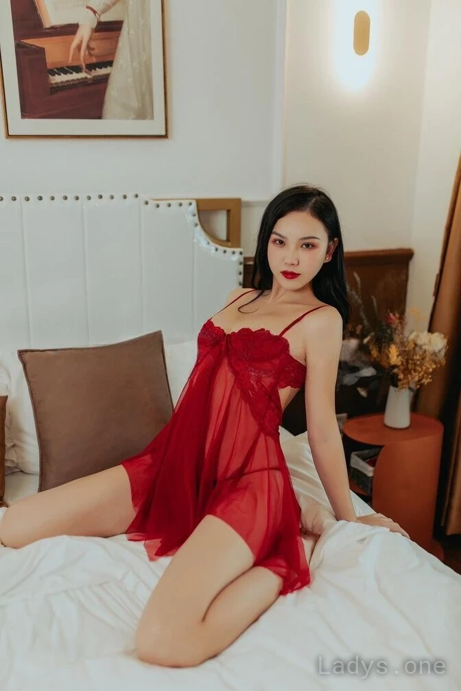 Jenna (23) – Call Girl & Independent Escort Service in Malibu - Gallery Photo 4