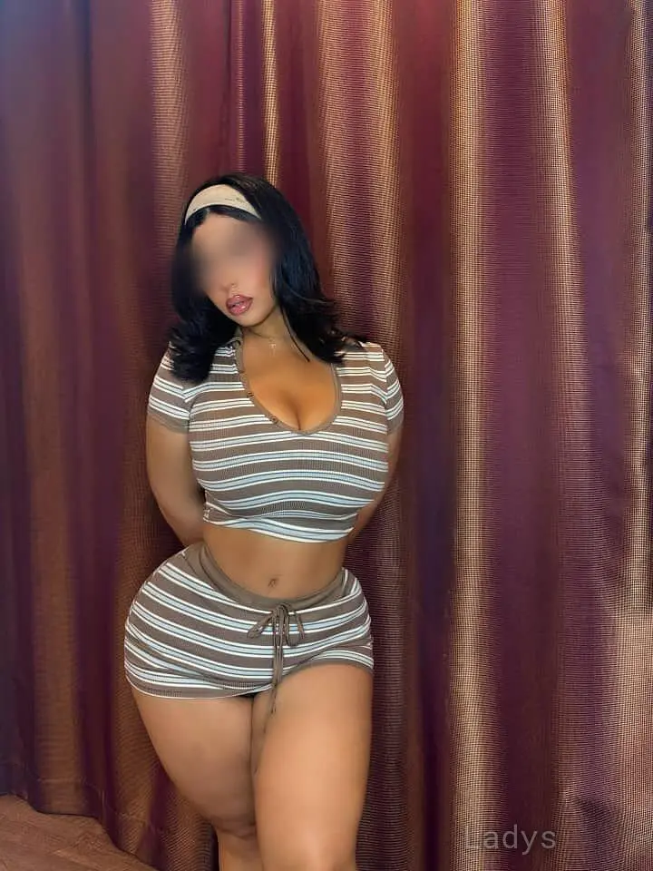 Tenie (23) – Call Girl & Independent Escort Service in Malmö - Gallery Photo 2