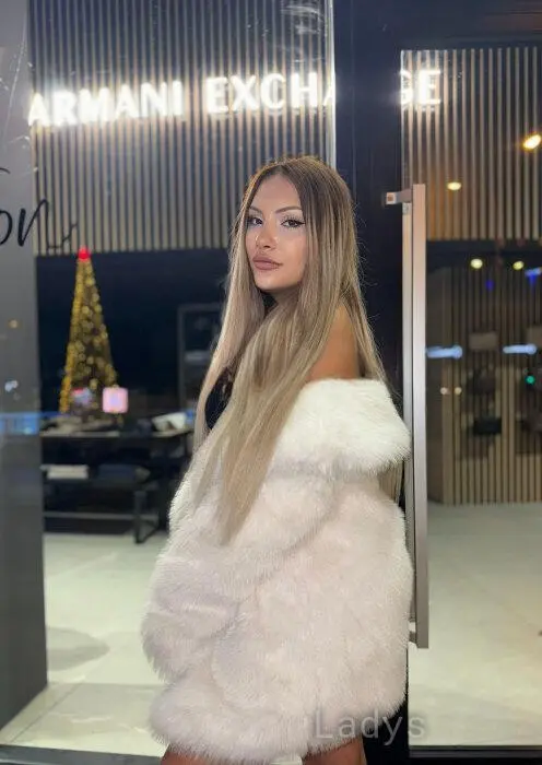 Hazy (28) – Call Girl & Independent Escort Service in Malmö - Gallery Photo 2