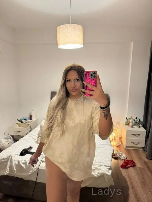 Hazy (28) – Call Girl & Independent Escort Service in Malmö - Gallery Photo 3