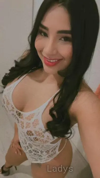 Pamela (27) – Call Girl & Independent Escort Service in Malmö - Gallery Photo 4