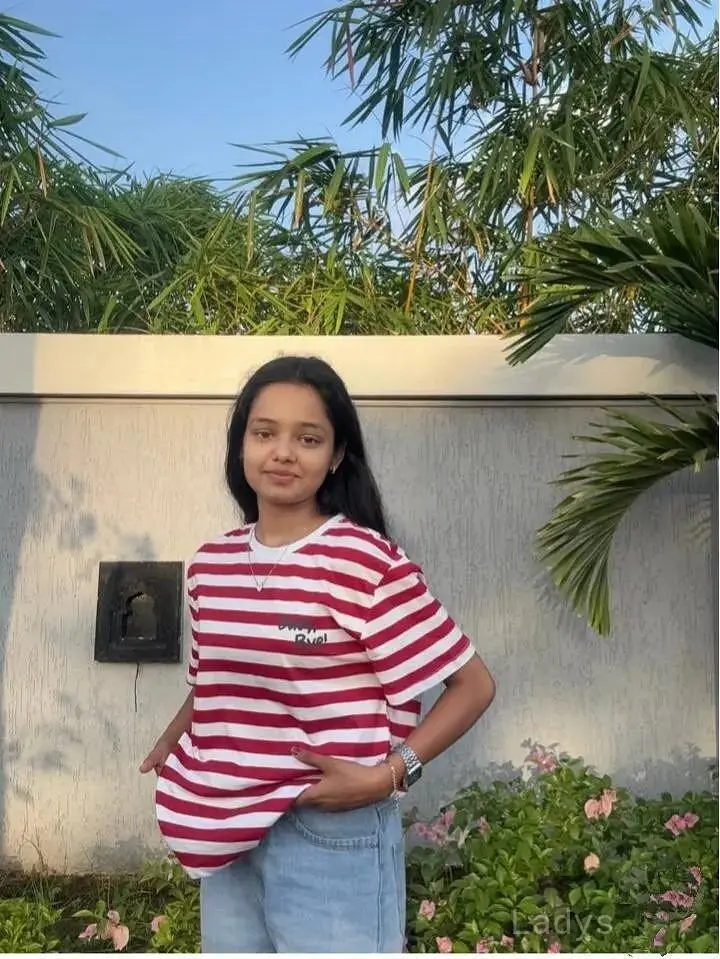 Divya (22) – Call Girl & Independent Escort Service in Manali - Gallery Photo 2
