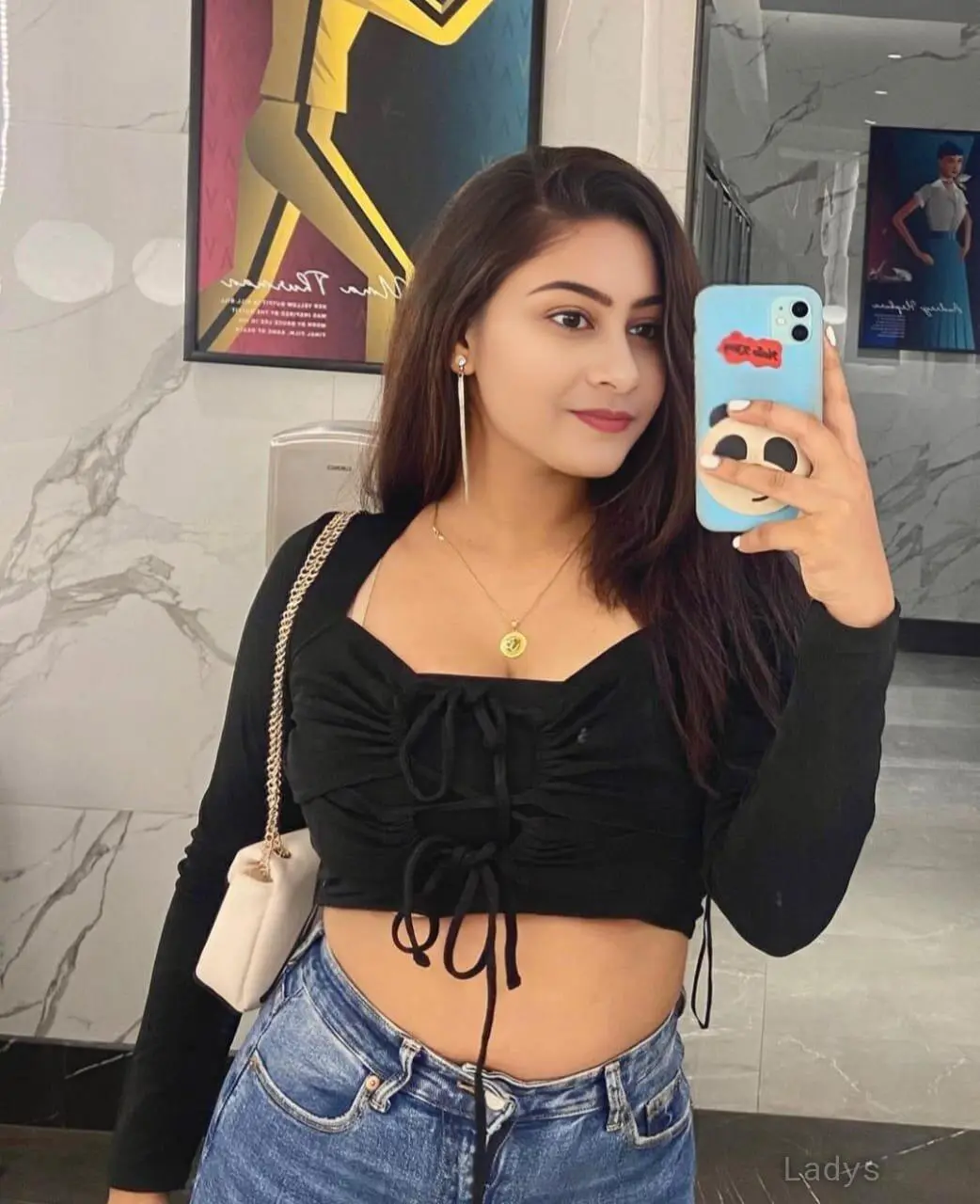Priya (21) – Call Girl & Independent Escort Service in Mangalore - Gallery Photo 3
