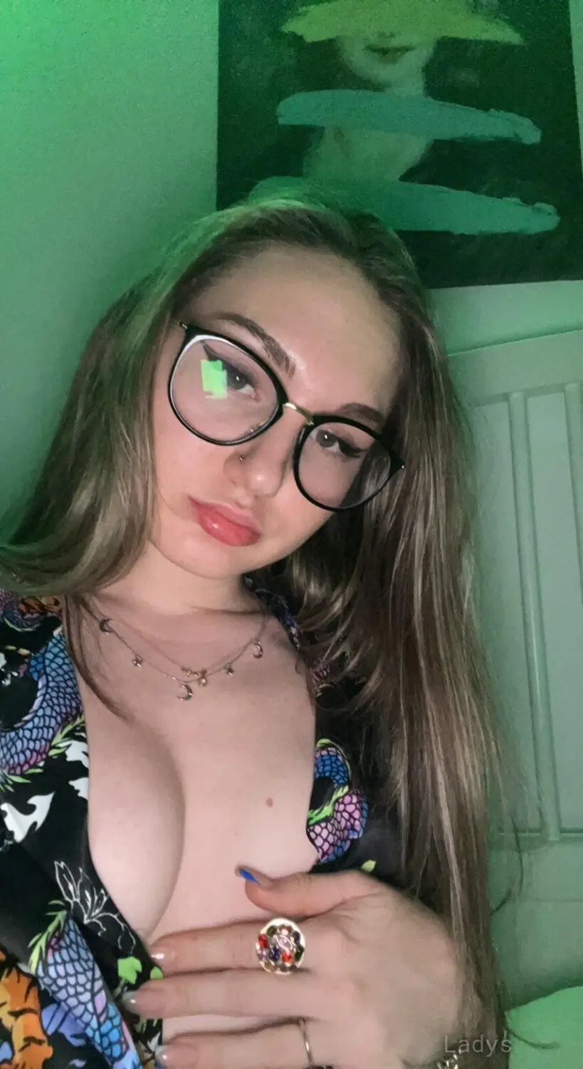 Lisa (24) – Call Girl & Independent Escort Service in Manhattan - Gallery Photo 4
