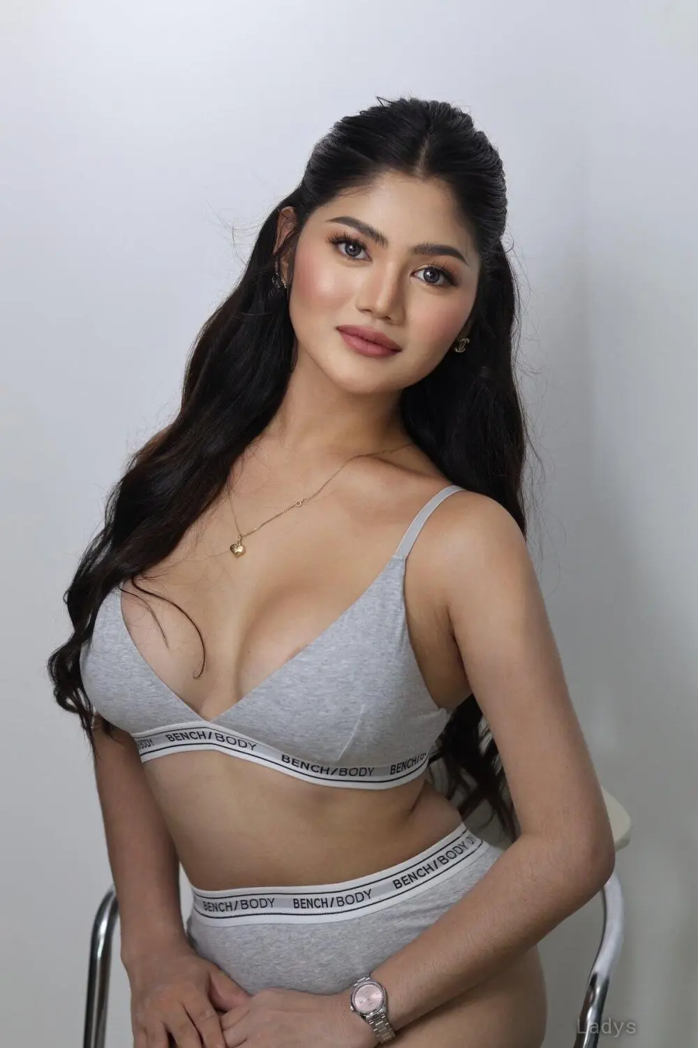 Donna (20) – Call Girl & Independent Escort Service in Manila - Gallery Photo 4