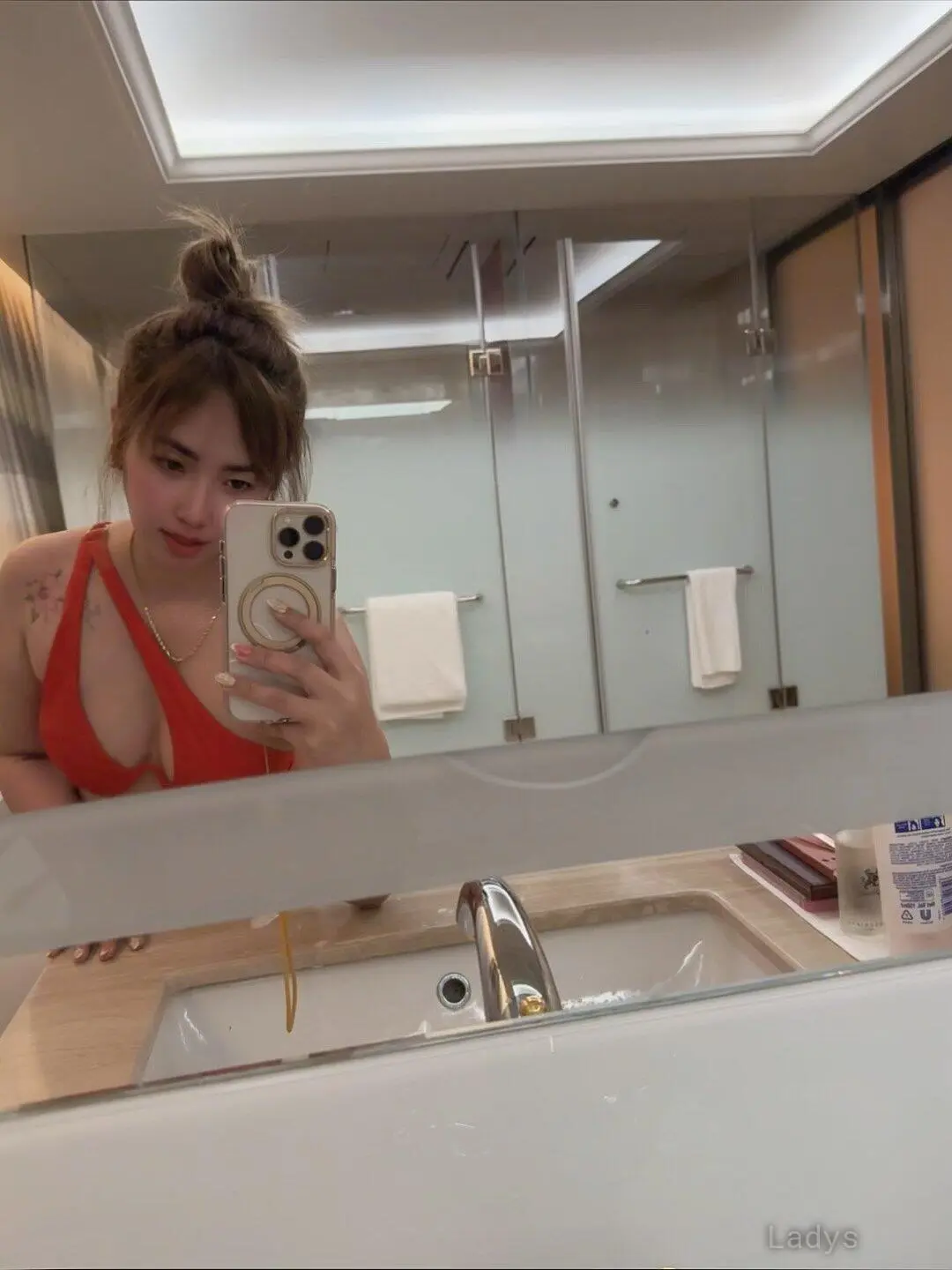 Taki (23) – Call Girl & Independent Escort Service in Manila - Gallery Photo 6