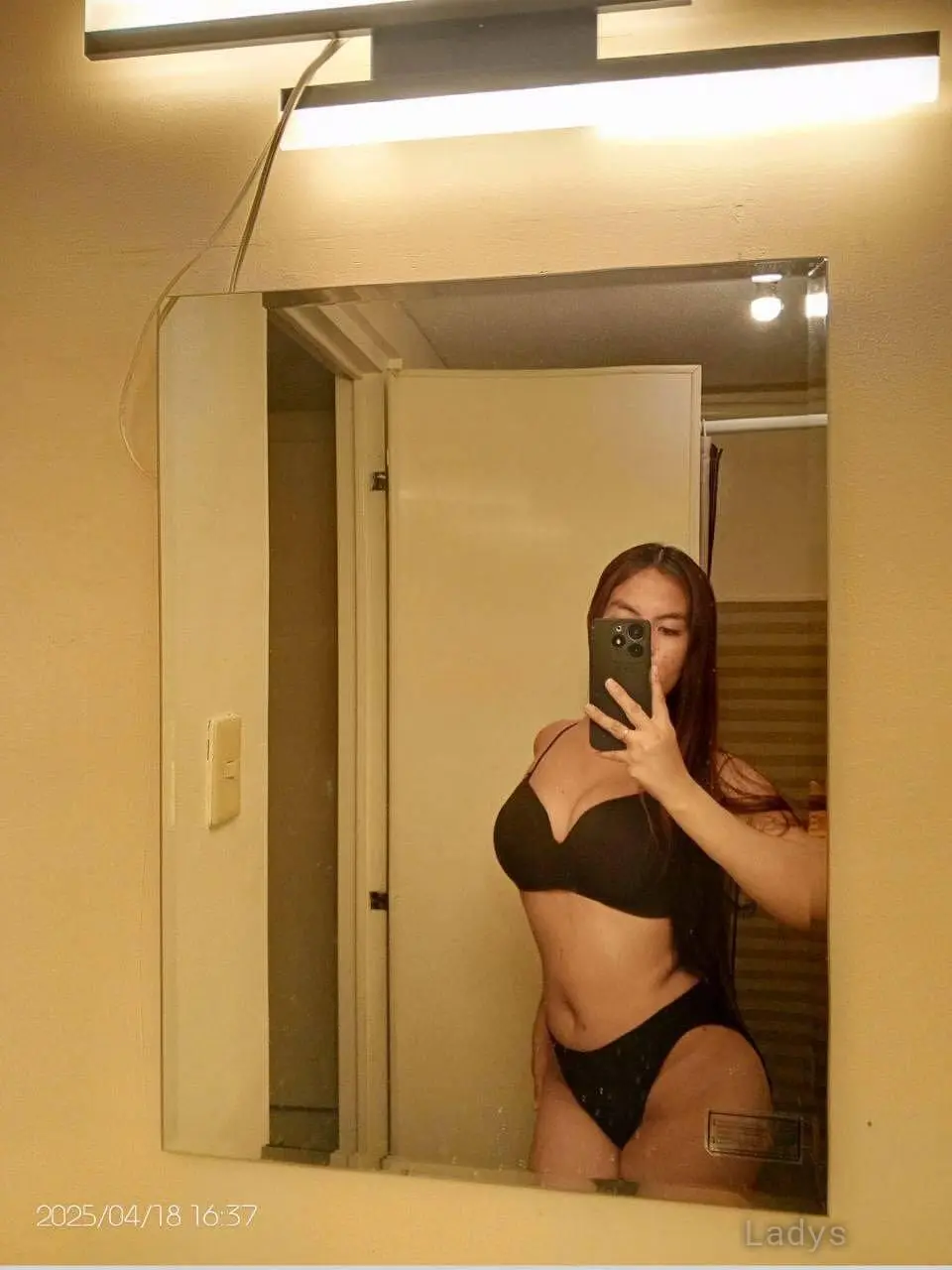 Annie (20) – Call Girl & Independent Escort Service in Manila - Gallery Photo 3