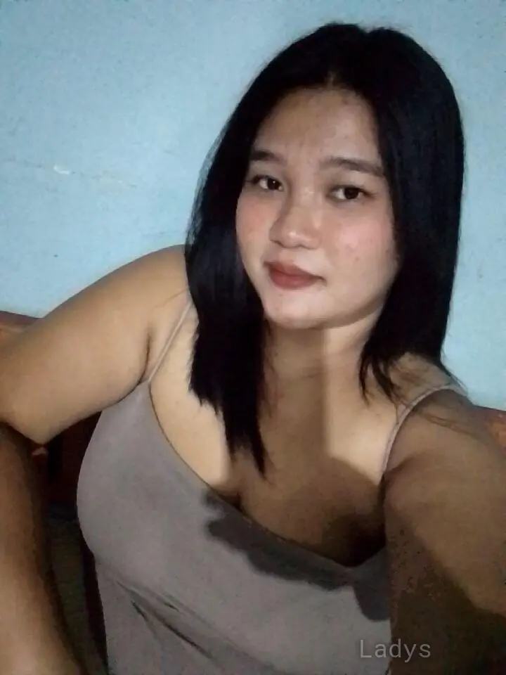 Zoe (25) – Call Girl & Independent Escort Service in Manila - Gallery Photo 2