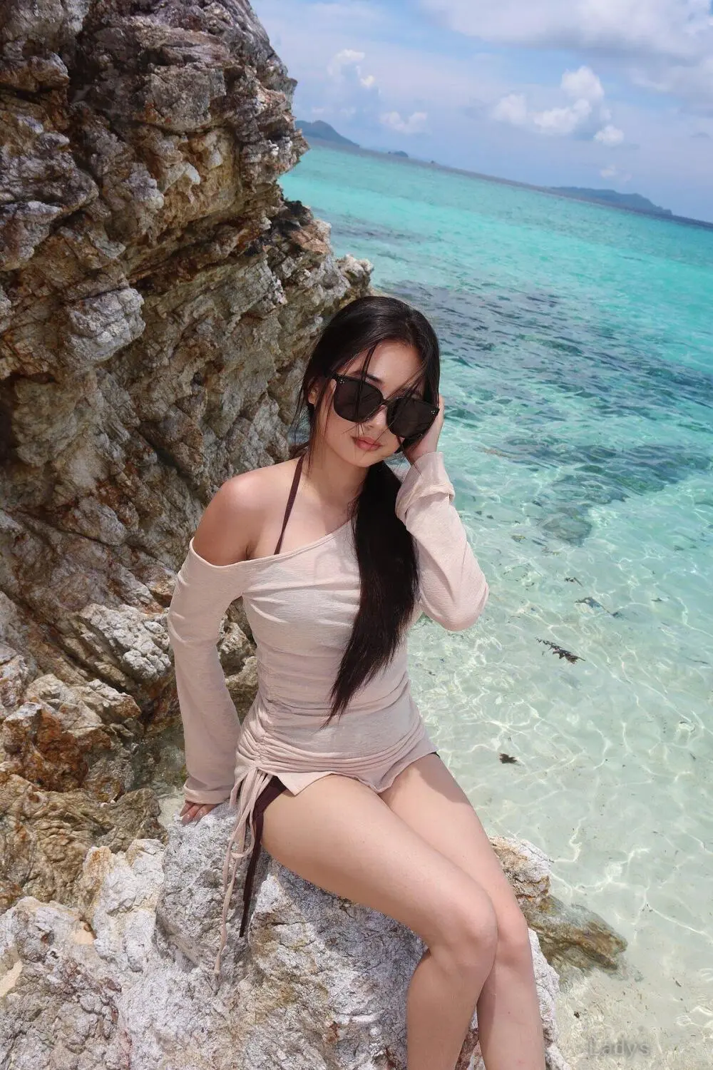 Hana (22) – Call Girl & Independent Escort Service in Manila - Gallery Photo 5