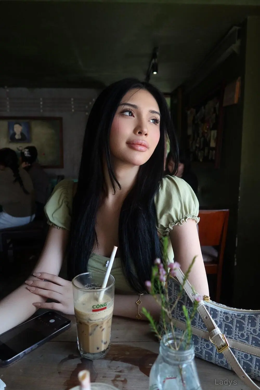 Scarlet Grey (20) – Call Girl & Independent Escort Service in Manila - Gallery Photo 3