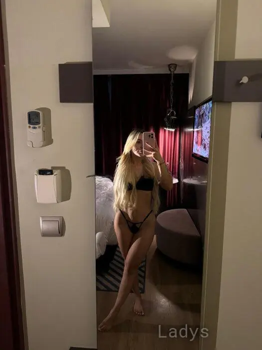 Sophie (27) – Call Girl & Independent Escort Service in Mannheim - Gallery Photo 2