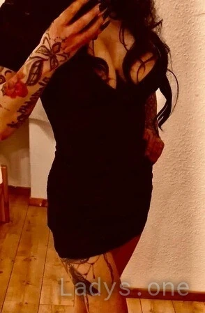 Larissa (38) – Call Girl & Independent Escort Service in Mannheim - Gallery Photo 2