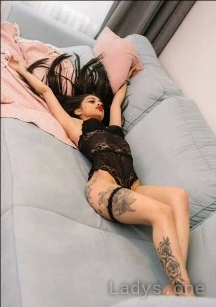 Mirenmadlon (22) – Call Girl & Independent Escort Service in Mannheim - Gallery Photo 3