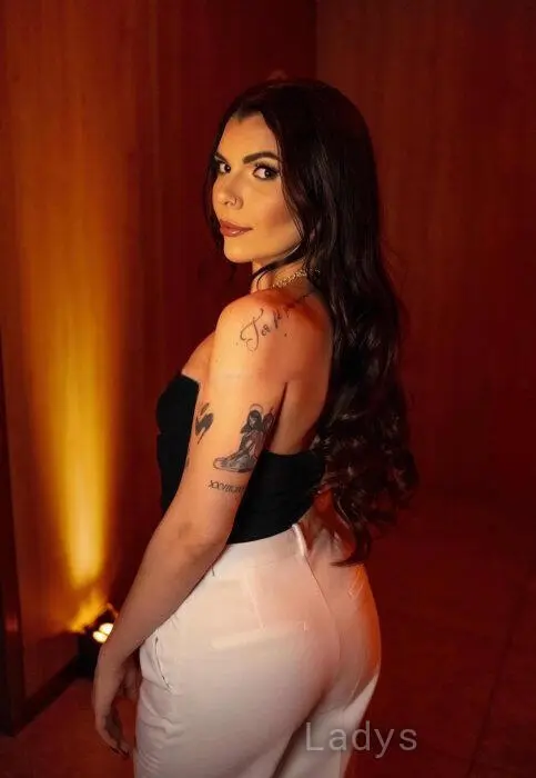Beatriz Cortes (24) – Call Girl & Independent Escort Service in Mannheim - Gallery Photo 4