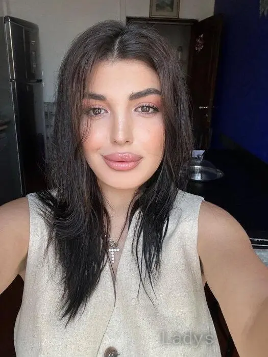Liana (23) – Call Girl & Independent Escort Service in Marbella - Gallery Photo 3