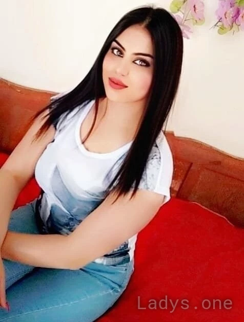 Amima (20) – Call Girl & Independent Escort Service in Marmaris - Gallery Photo 5