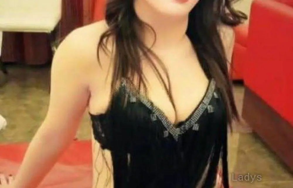 Loujaine (22) – Call Girl & Independent Escort Service in Marrakech - Gallery Photo 2
