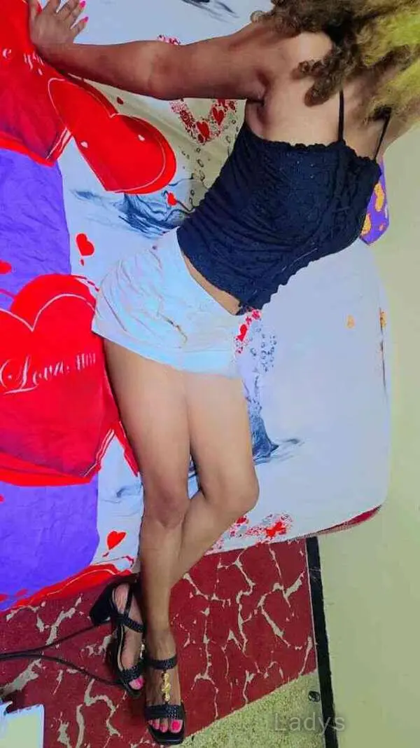 Sara (22) – Call Girl & Independent Escort Service in Marrakech - Gallery Photo 3