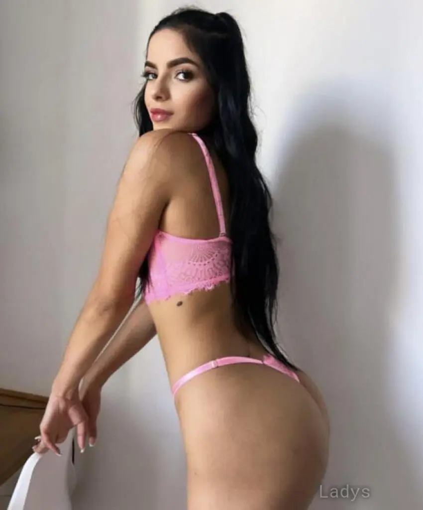 Perla (28) – Call Girl & Independent Escort Service in Marsaskala - Gallery Photo 3
